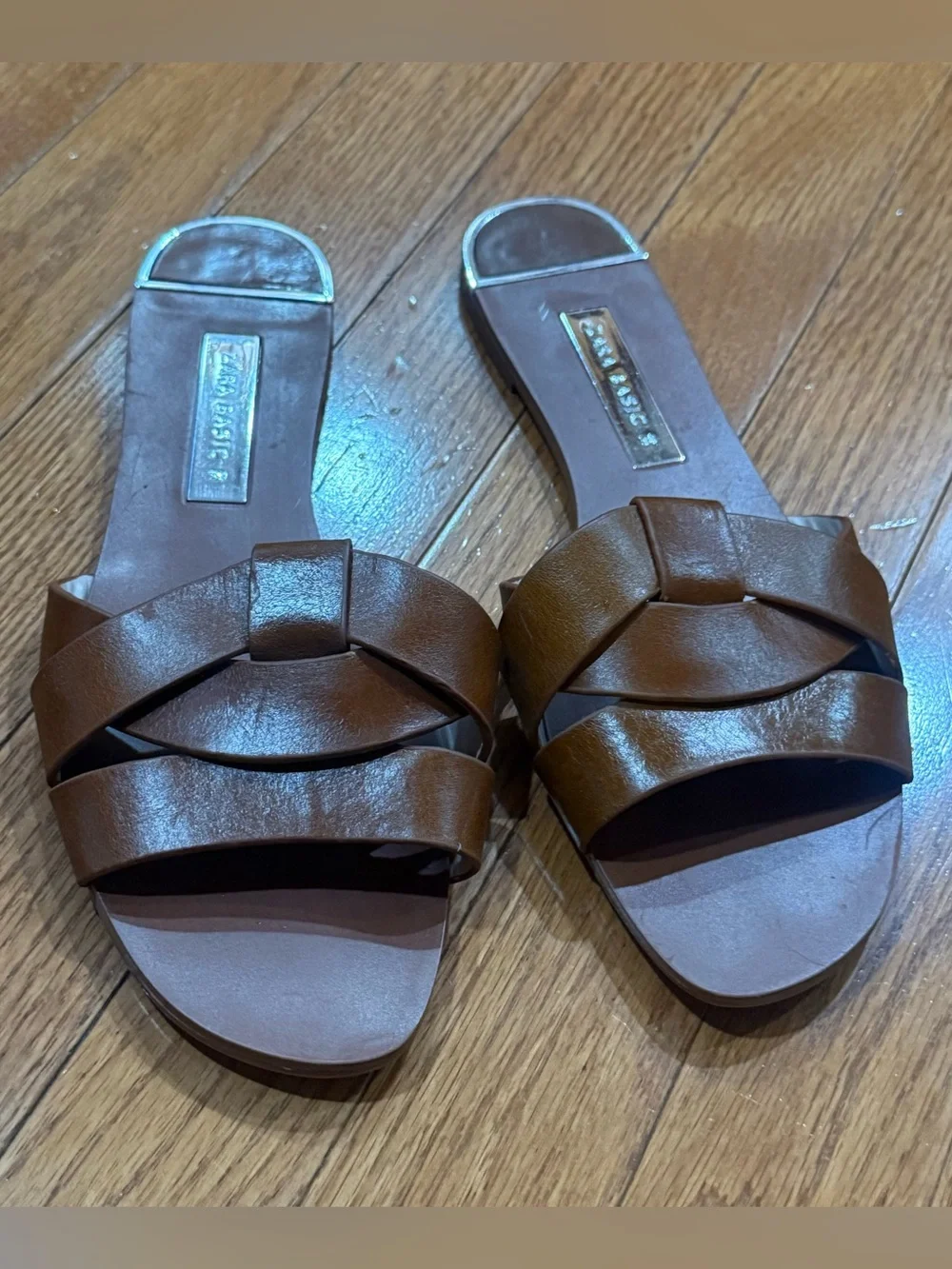 ZARA Basic Women’s 39 8-8.5? Crossover Flat Sandals Slides Criss Cross Leather? - Picture 5 of 12